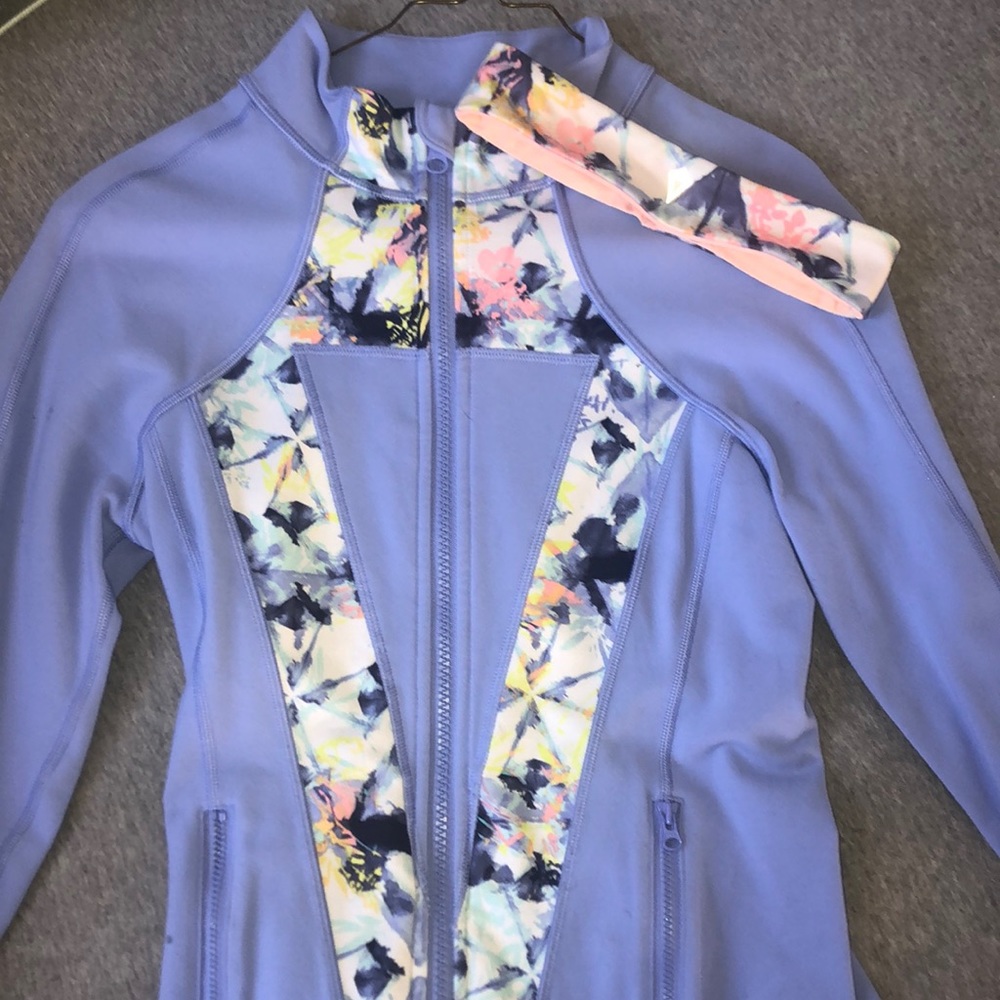 Girls Ivivva jacket w/reversible headband.